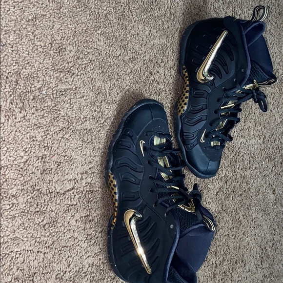 black metallic gold foams